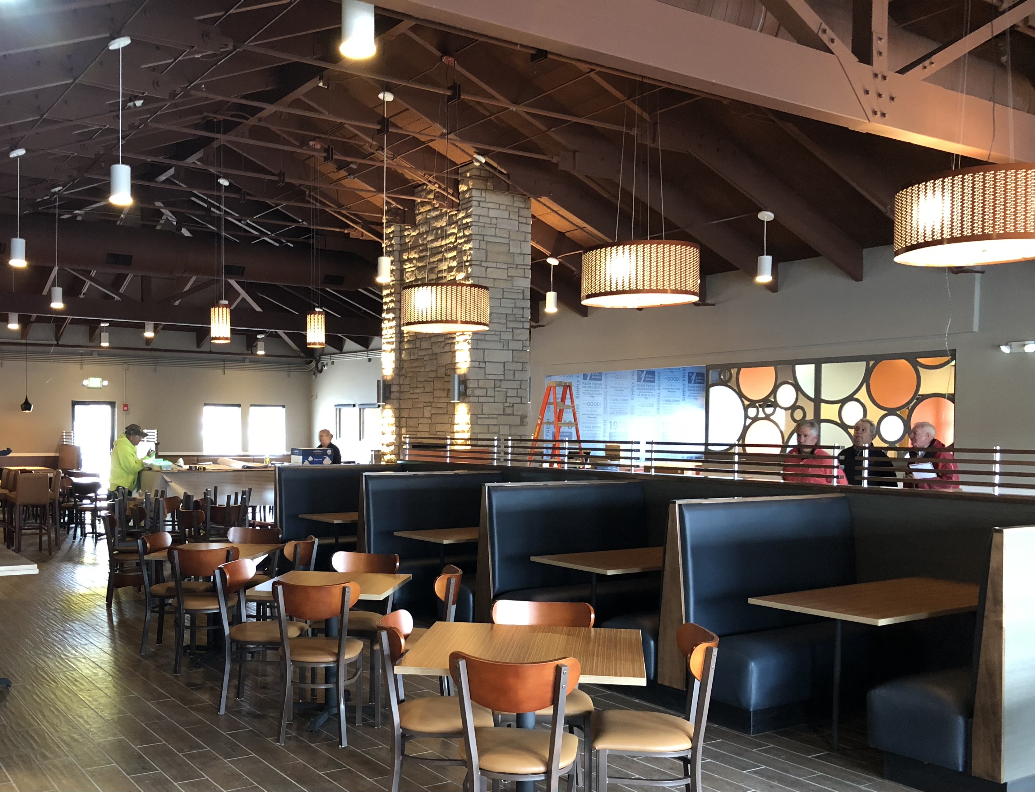 Interior dining room design of an IHOP Restaurant.